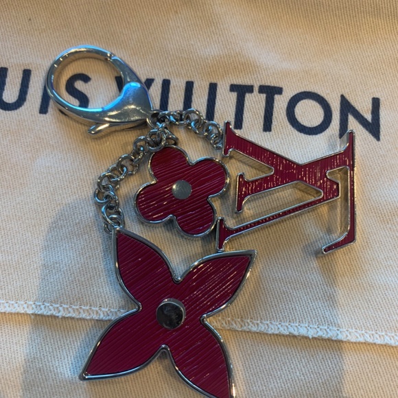 Louis Vuitton Authentic Metal bijoux sac fleur de epi Rubis Key Chain Bag Charm - Picture 3 of 16